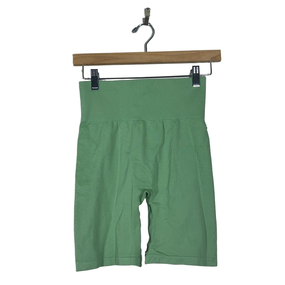 NWT WeWoreWhat Seamless Solid Biker Shorts Green Athleisure High Rise Size S